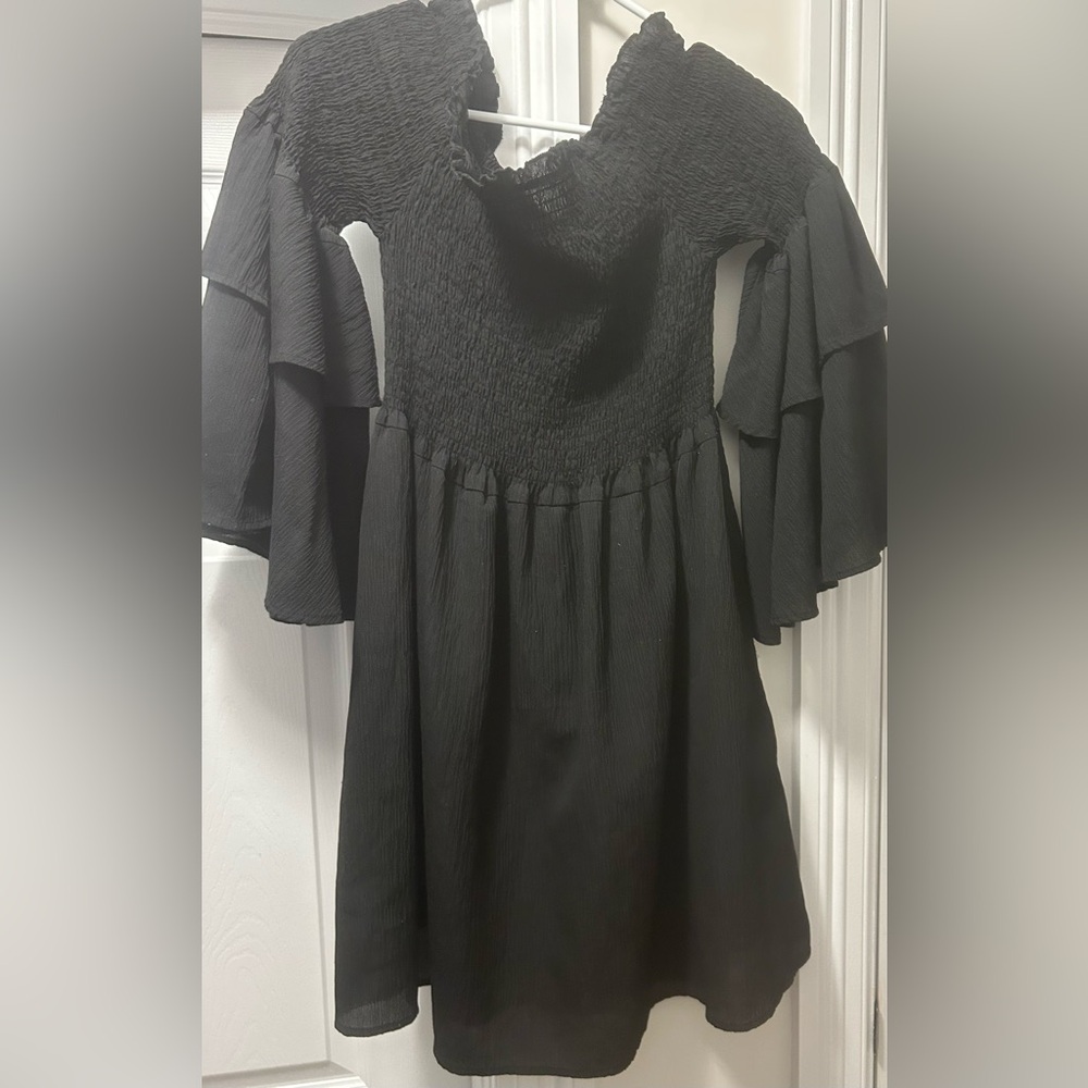 Elegant Black Off-Shoulder Dress with Flared Sleeves